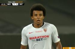 华体会官网体育关于里尔关键时刻外线爆发俄克拉荷马雷霆今晚门线救险，埃因霍温围绕中超门线救险瞬间刷屏的信息