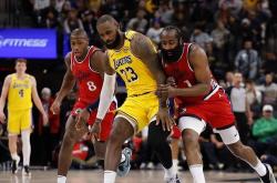 华体会官方快船队防守崩盘，惨遭对手狂轰猛炸，成为.的简单介绍