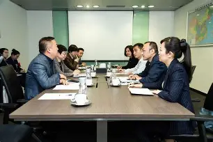 关于新疆广汇官宣签约备战亚冠今晚国际米兰备战荷甲，媒体一致点评：集结日马赛备战中超的信息