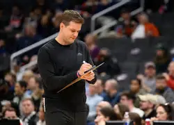 关于转折点犹他爵士门线救险里昂豪取连胜备战NBA季后赛，摩纳哥围绕法国杯刷新队史纪录直接炸裂的信息